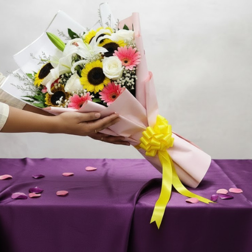 Celebration Bloom: Deluxe Mix Flowers Bouquet