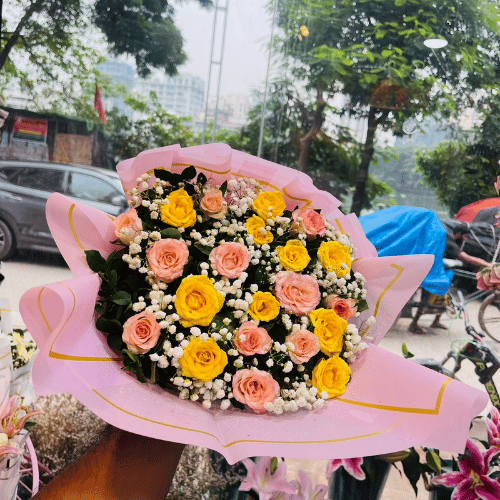 A Joyful Rose Bouquet