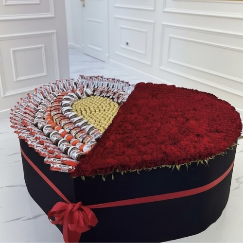 The Royal 500 Ultimate Luxury Rose & Mix Chocolate Masterpiece