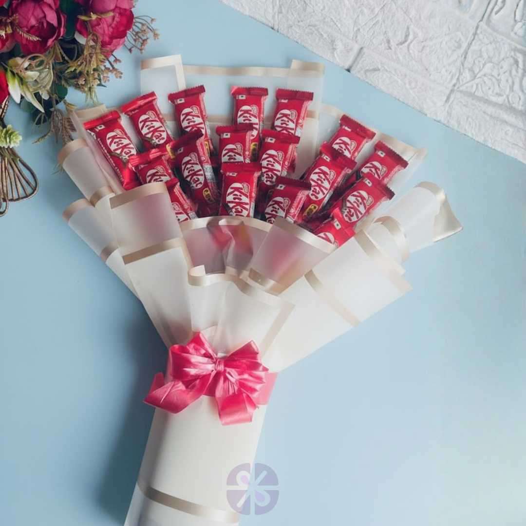 Generous KitKat Bouquet in Whisper White Wrap